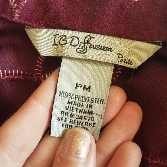 Burgundy Floral Button Down Blouse - Picture 3 of 3